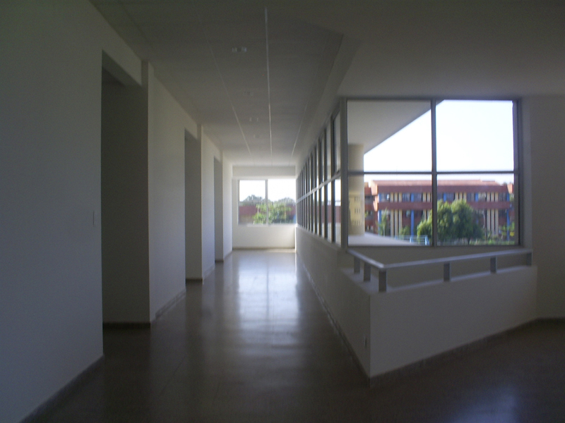 Ingreso a salas de estudio.JPG