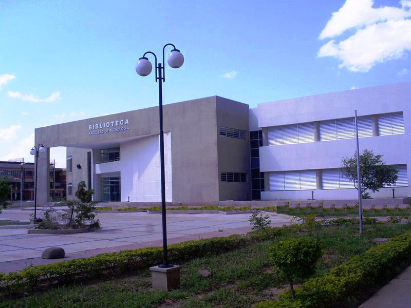 Ingreso principal.JPG